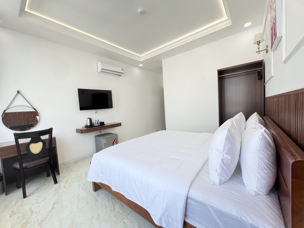 deluxe-king-room